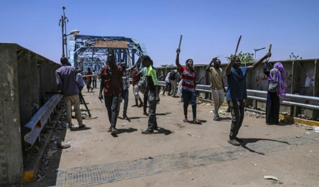تجمع المهنيين السودانيين يتجه للإضراب والعصيان المدني