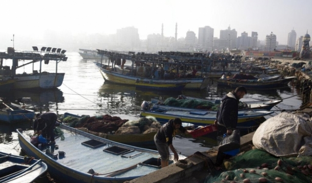  صيادون بغزة يحتجون على تقليص تصدير الأسماك للضفة