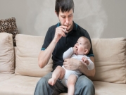 تدخين الرضع السلبي يدفعهم إلى المخدرات 