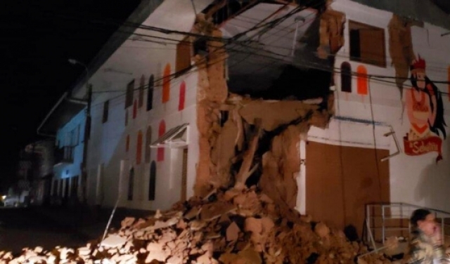  عشرات القتلى والجرحى بزلزال بالبيرو والإكوادور