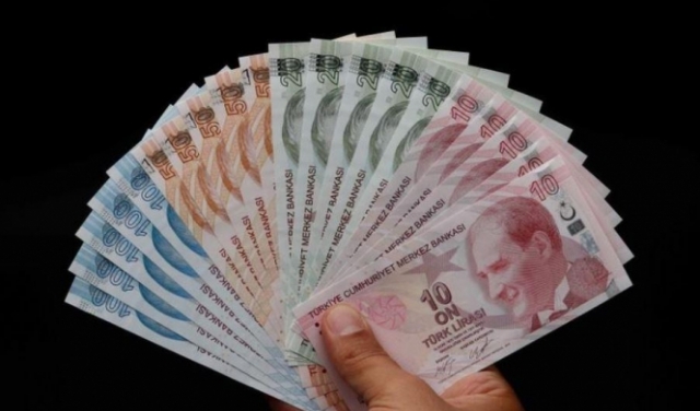 العملة التركية ترتفع بعد اتصال بين إردوغان وترامب 