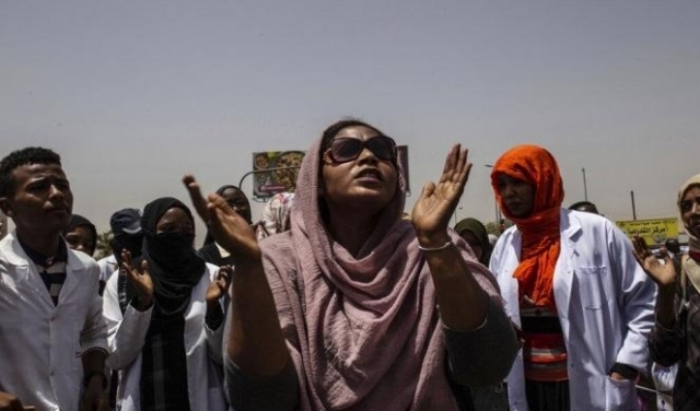 السودان: أنباء عن اغتصاب عاملات بالقطاع الصّحّي 
