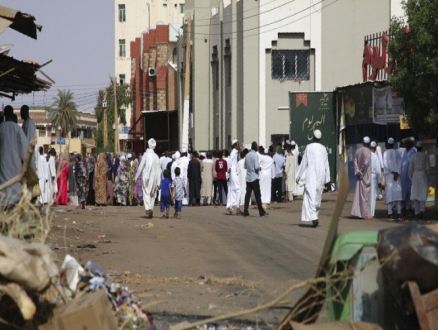 عصيان مدني مفتوح بالسودان والمعارضة تتمسك بالسلمية