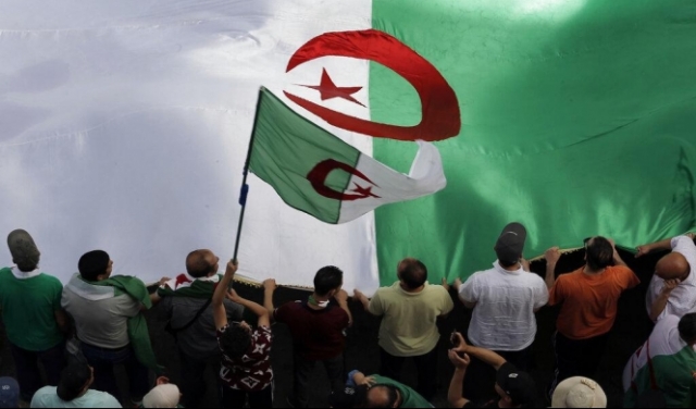 الجزائر تستمر في تظاهراتها: لمحاسبة رموز النظام