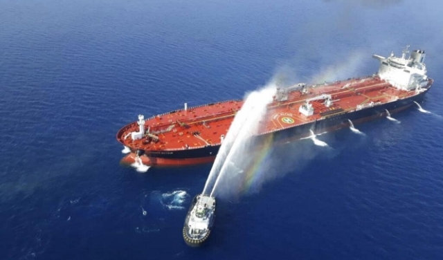 مسؤول إسرائيلي: إيران تقف وراء تفجيرات ناقلتي النفط