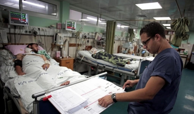 نصف مرضى غزة بلا دواء بسبب نفاد المستهلكات الطبية 