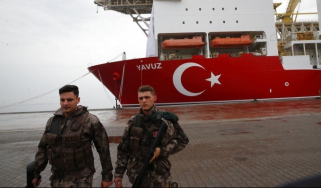 الاتحاد الأوروبي يهدد تركيا بعقوبات بسبب التنقيب عن الغاز