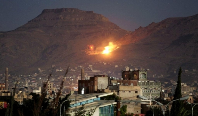 الحكومة اليمنية توقف استيراد النفط من عُمان والعراق والإمارات