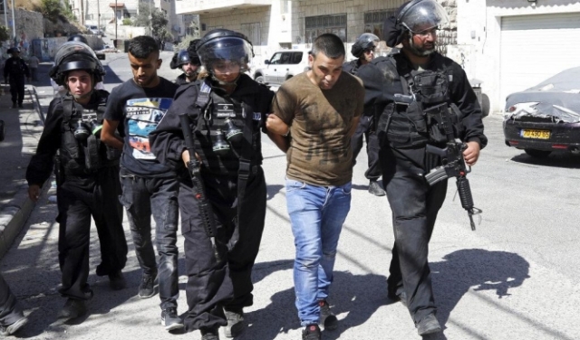 اعتقال 34 فلسطينيا بالضفة والقدس  