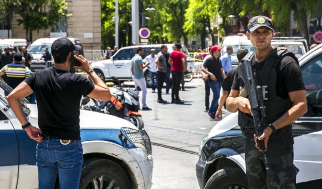  بعدما حاصرته الشرطة: انتحاري يفجر نفسه في العاصمة التونسية