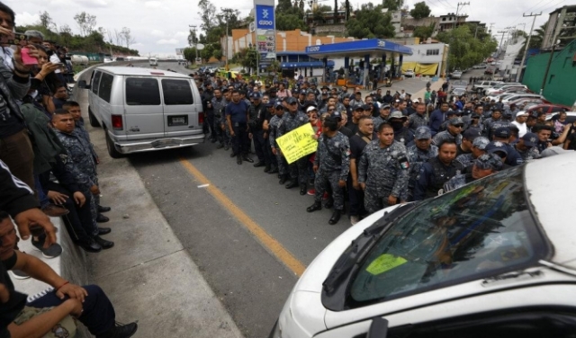 المكسيك تحصن حدودها مع غواتيمالا لوقف تدفق المهاجرين