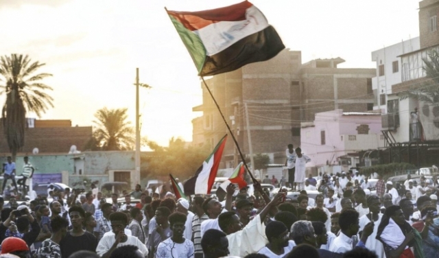 السودان: قوى الاحتجاج تسعى لتوسيع الاتفاق وحل العسكري وشيك