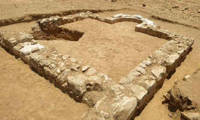 النقب اكتشاف آثار أحد أقدم مساجد العالم محليات عرب 48