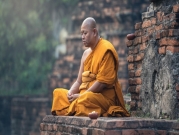 ما هي أوجه الشبه بين البوذيّة والماركسيّة؟