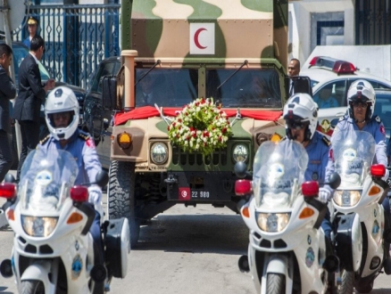 تونس تودع رئيسها بجنازة وطنية