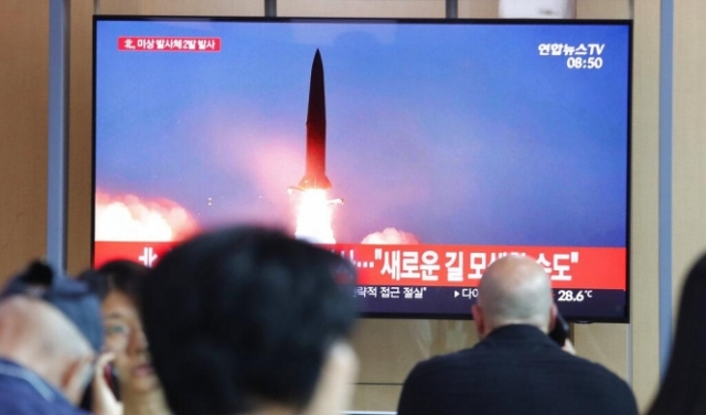 كيم يحذر أميركا وكوريا الجنوبية بإجراء تجارب صاروخية