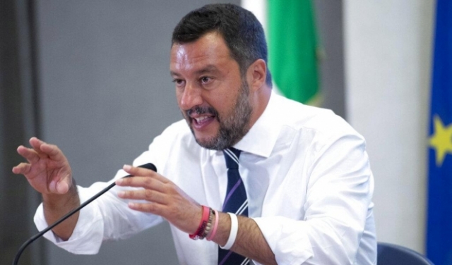سالفيني يفتعل أزمة مفاجئة: الغموض يلف المشهد السياسي في إيطاليا 