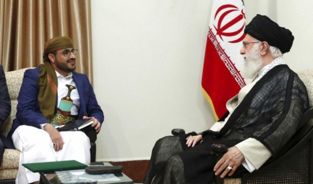 الحوثيون يعينون سفيرا في طهران