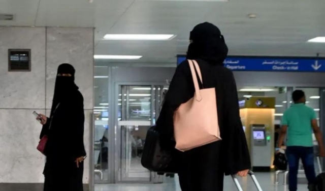 السعودية: #لا_ولاية_على_سفر_المرأة... وألف امرأة تغادر!