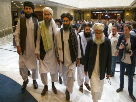 11 قتيلا بأفغانستان وأميركا تواصل المحادثات مع طالبان