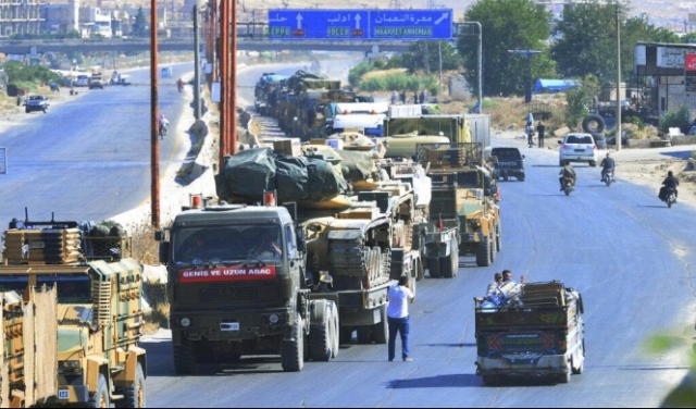 الجيش التركي يفرّق مظاهرة للسوريين قرب الحدود