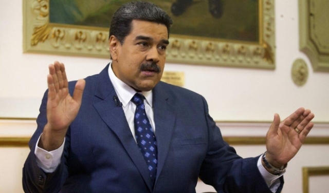رئيس فنزويلا يحذر من هجوم كولومبي ويستنفر الجيش