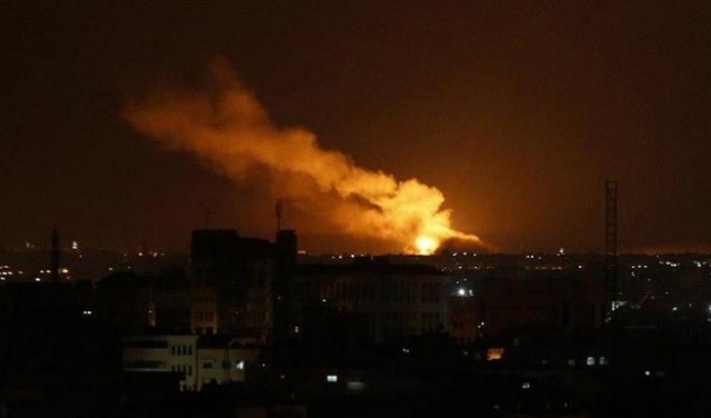 الاحتلال الإسرائيلي يستهدف مواقع في قطاع غزة