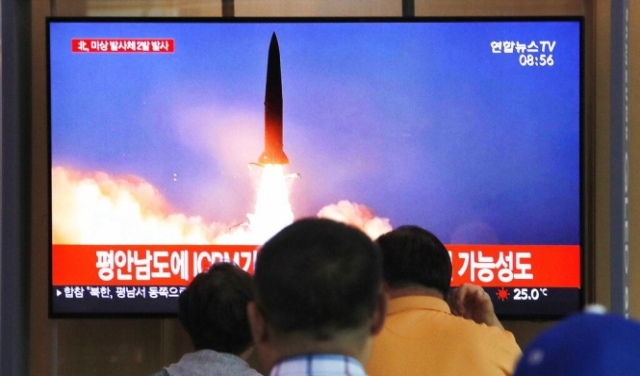 كوريا الشمالية تطلق صاروخين وتدعو أميركا لاستئناف المفاوضات