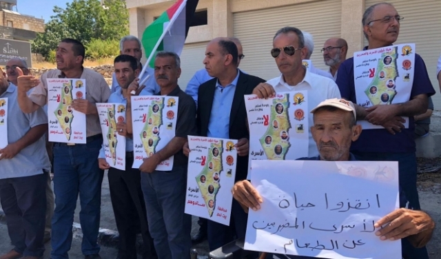 100 أسير ينضمون للإضراب احتجاجا على إبقاء أجهزة التشويش 