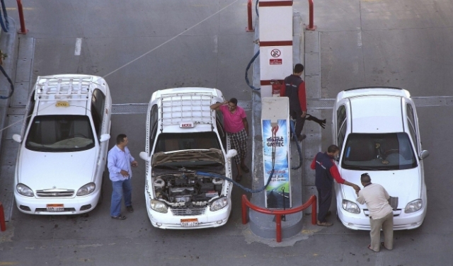 بعد الاحتجاجات: مصر تخفّض أسعار الوقود