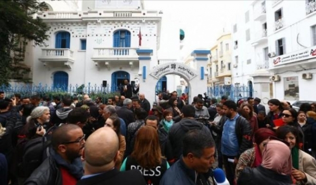 تونس: منظمات حقوقية تدعو إلى عدم الاعتداء على الصحافيين