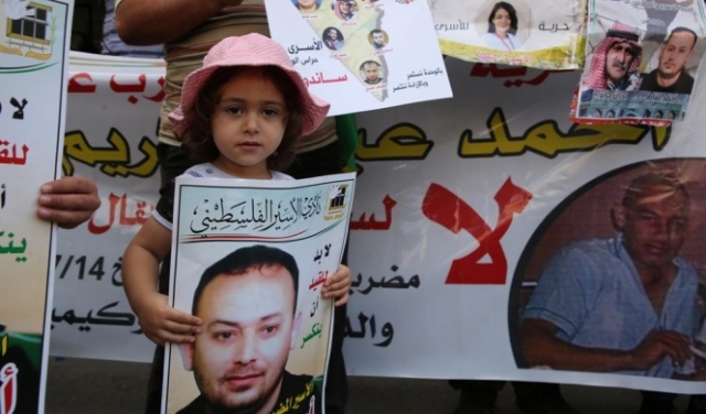  بعد أكثر من مئة يوم: الأسير غنام يعلق إضرابه  عن الطعام