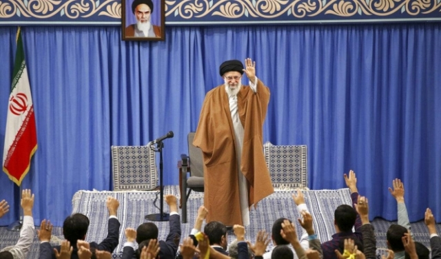 خامنئي: إيران ستواصل رفض محادثات مع أميركا