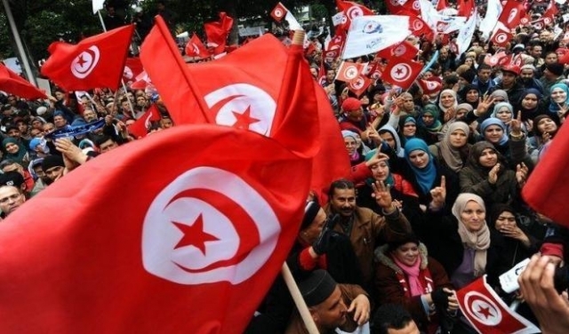 الديمقراطية التونسيّة في مرآة الشارع العربي