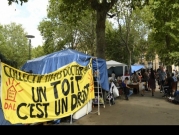 تشدد في موقف الحكومة الفرنسية تجاه المهاجرين تحت ضغوط اليمين