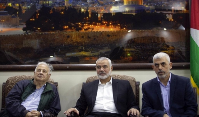 حماس تستبق عباس وتبدأ بمشاورات مع الفصائل حول الانتخابات