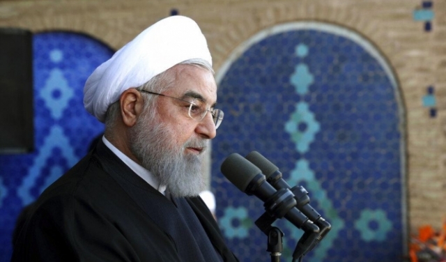 روحاني يعلن عن اكتشاف حقل نفط يزيد احتياطات إيران بالثُلث