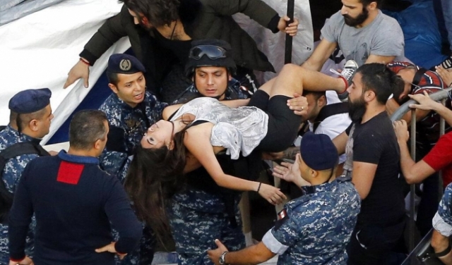 الانتفاضة اللبنانية: إصابات واعتقالات في اشتباك مع قوى الأمن
