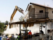 الاحتلال يهدم مقهى في بتير ويعتقل 10 شبان بالعيسوية
