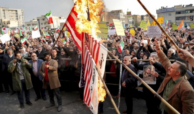 إيران تعلن اعتقال 8 