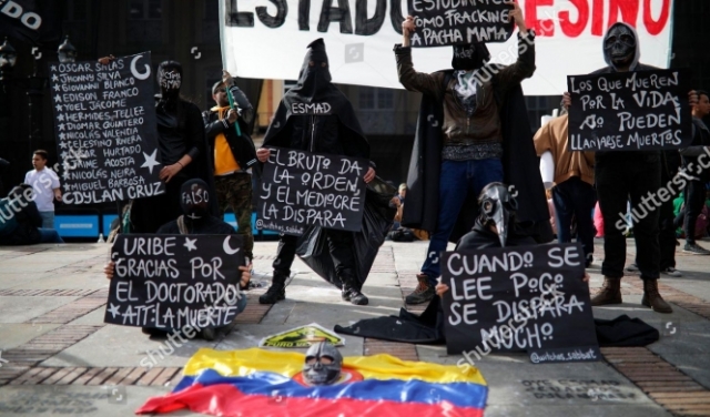 كولومبيا: العثور على مقبرة جماعية لمدنيين قتلهم الجيش