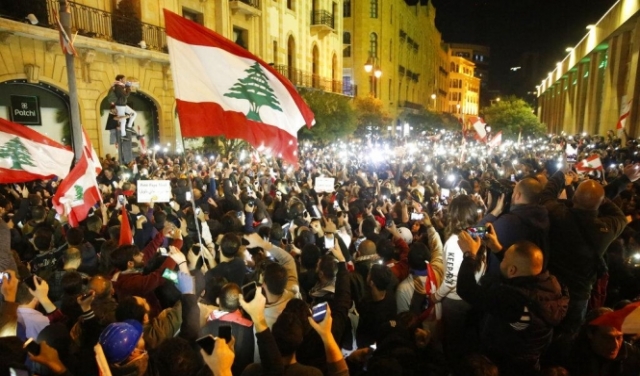 لبنان: تأجيل مشاورات تشكيل الحكومة والاحتجاجات تتواصل 