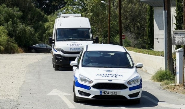قبرص: ضبط حافلة تجسس لإسرائيلي واعتقال 3 مشتبهين