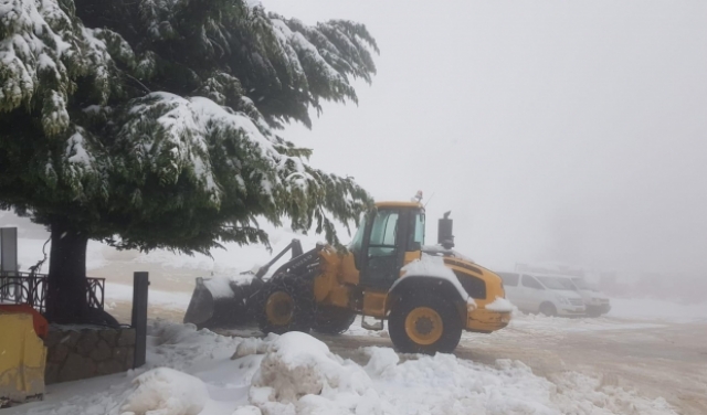 تواصل تساقط الثلوج: جبل الشيخ مغلق أمام الزوار