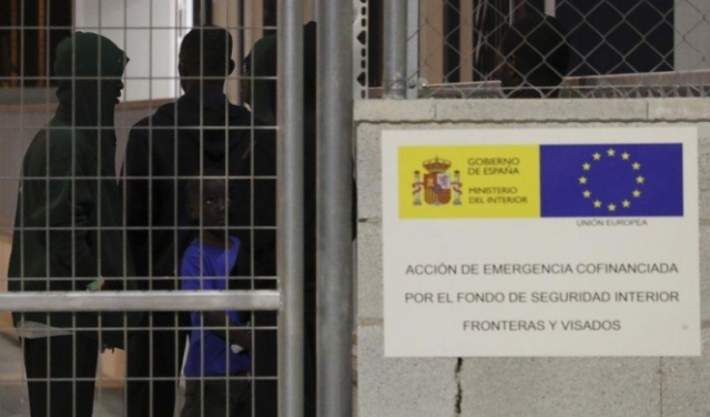 اتهام السلطات الإسبانية بترحيل مهاجرين بشكل غير قانوني