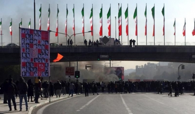 إيران بعيون إسرائيلية: قمع الاحتجاجات واغتيال سليماني يعزز المعسكر المحافظ 