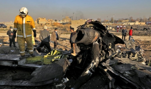 مسؤول أوكراني: 7 فرضيات لتحطم الطائرة في إيران 