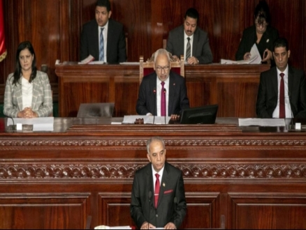 تونس: البرلمان يصوّت على الحكومة المقترحة وسط انتقادات واسعة