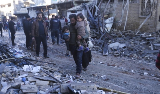قبل وقف إطلاق النار: 18 قتيلا بغارات للنظام على إدلب