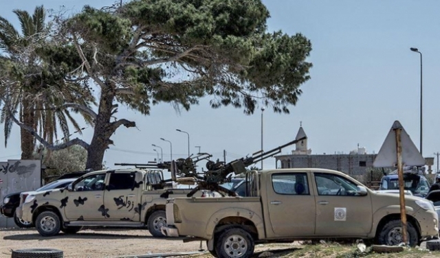  وقف إطلاق نار في ليبيا: حفتر يهدد والسراج يشكك
